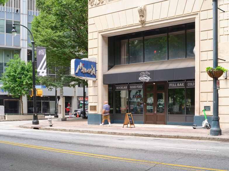 More Photos Of 50 Peachtree St NW, Atlanta Apartments For Lease