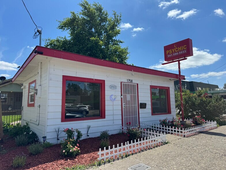 Primary Photo Of 1758 W 11th Ave, Eugene Freestanding For Lease