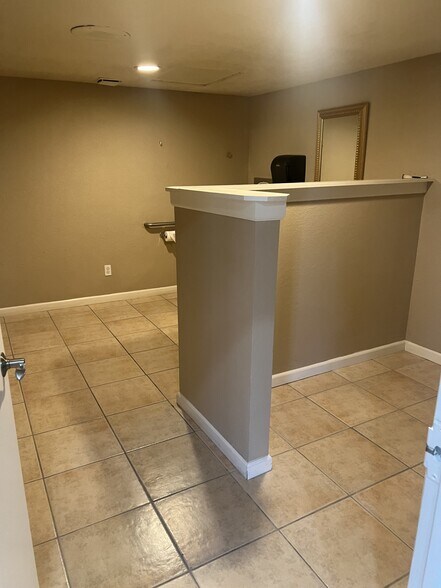 More Photos Of 14434 California Ave, Victorville Freestanding For Sale