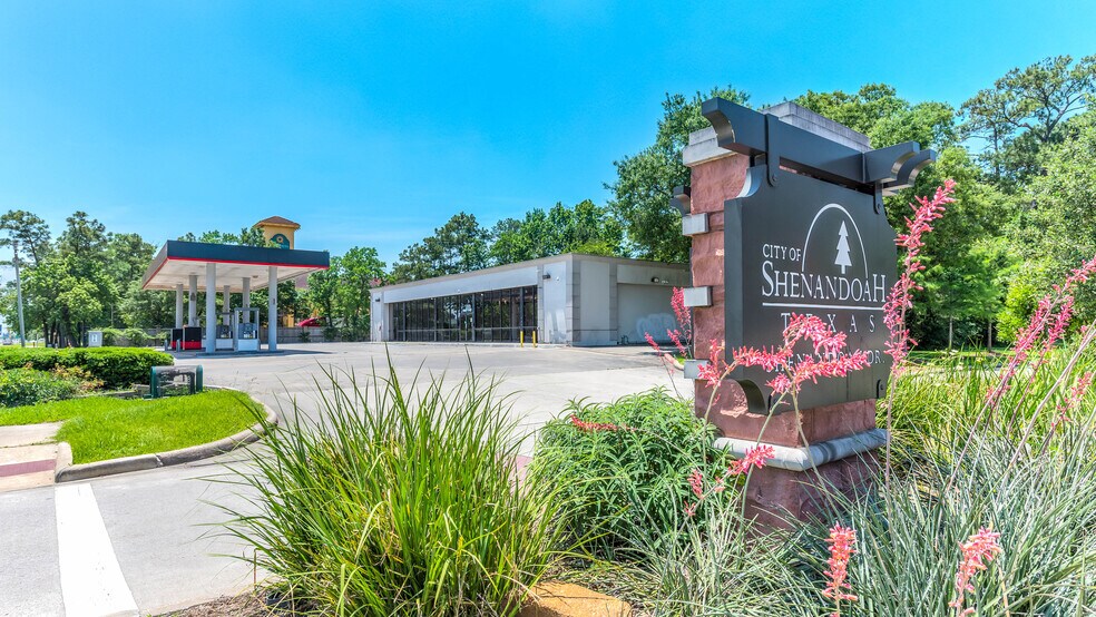 More Photos Of 28677 I-45, Spring Service Station For Sale