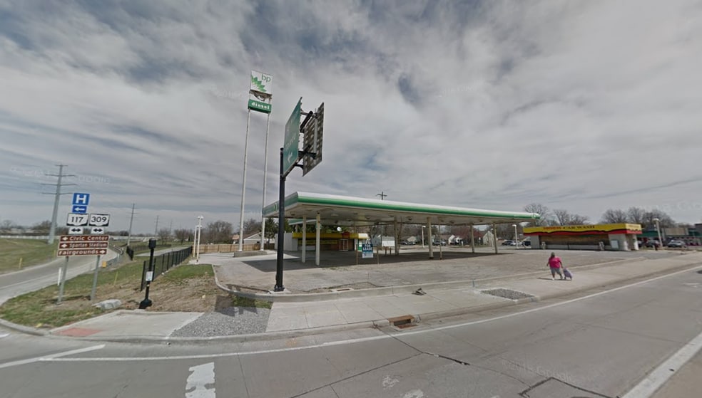 Primary Photo Of 1703 Harding Hwy, Lima Service Station For Sale