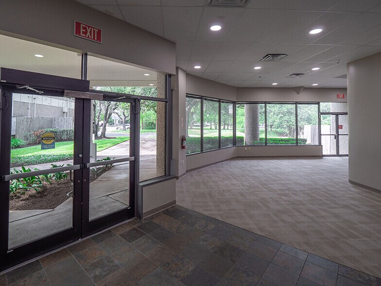 More Photos Of 12303 Technology Blvd, Austin Unknown For Lease