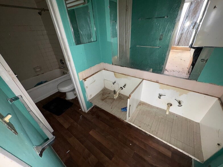 More Photos Of 416 Perrin St, Ypsilanti Apartments For Sale