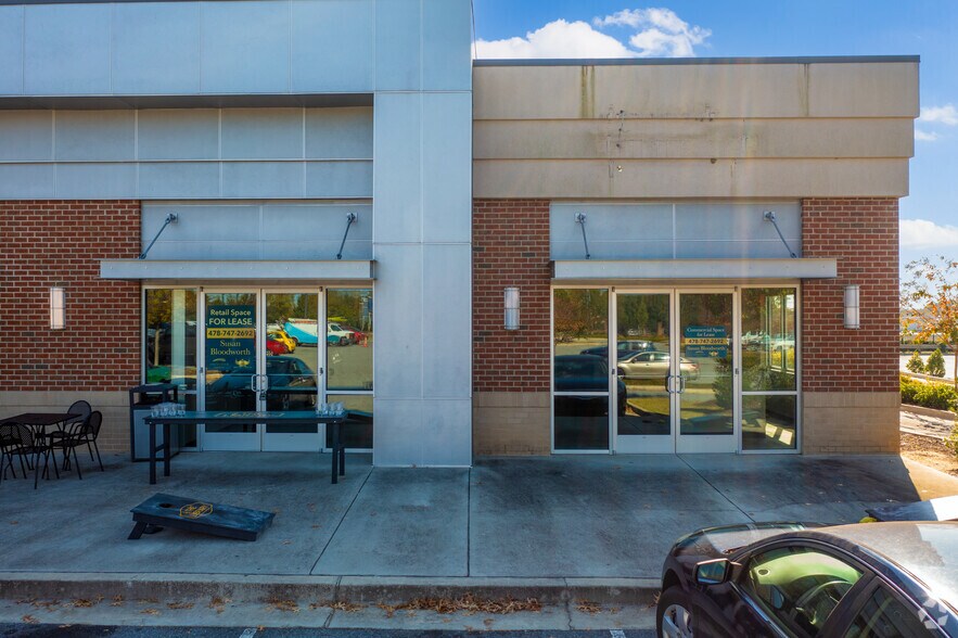 More Photos Of 1530 Mercer University Dr, Macon-Bibb Fast Food For Lease