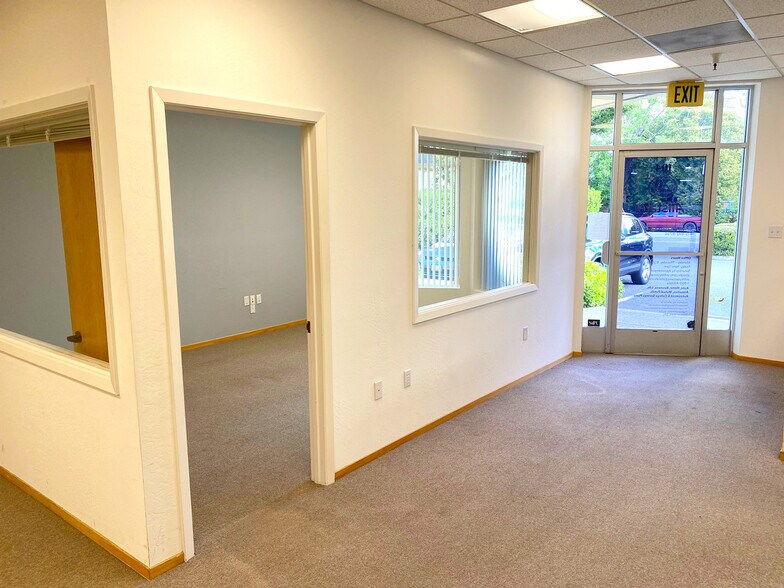 More Photos Of 1300 Grant Ave, Novato Office For Lease