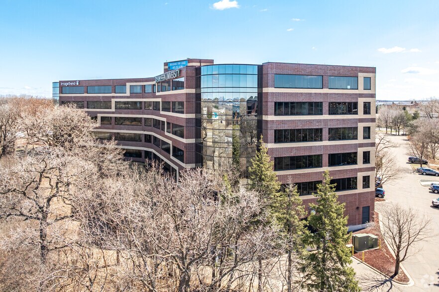 More Photos Of 1305 Corporate Center Dr, Eagan Office For Lease