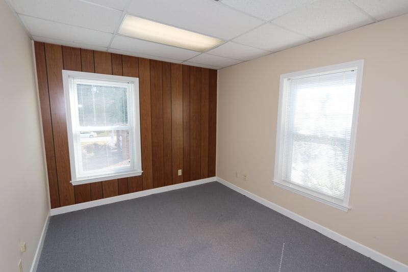 More Photos Of 400 Pelham Rd, Greenville Office For Lease