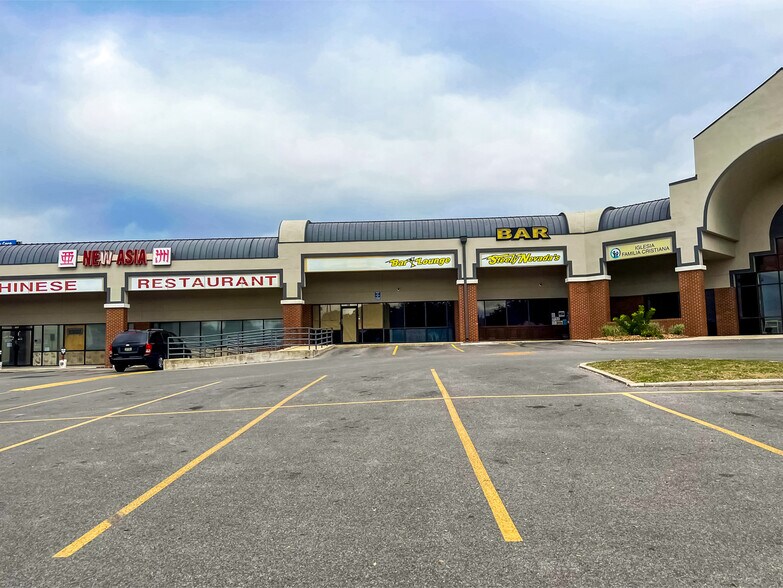 More Photos Of 7530 Bandera Rd, San Antonio Storefront For Lease