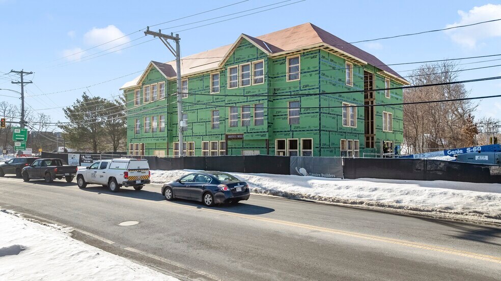 More Photos Of 39 Hillside Ave, Amesbury Storefront Retail Office For Lease