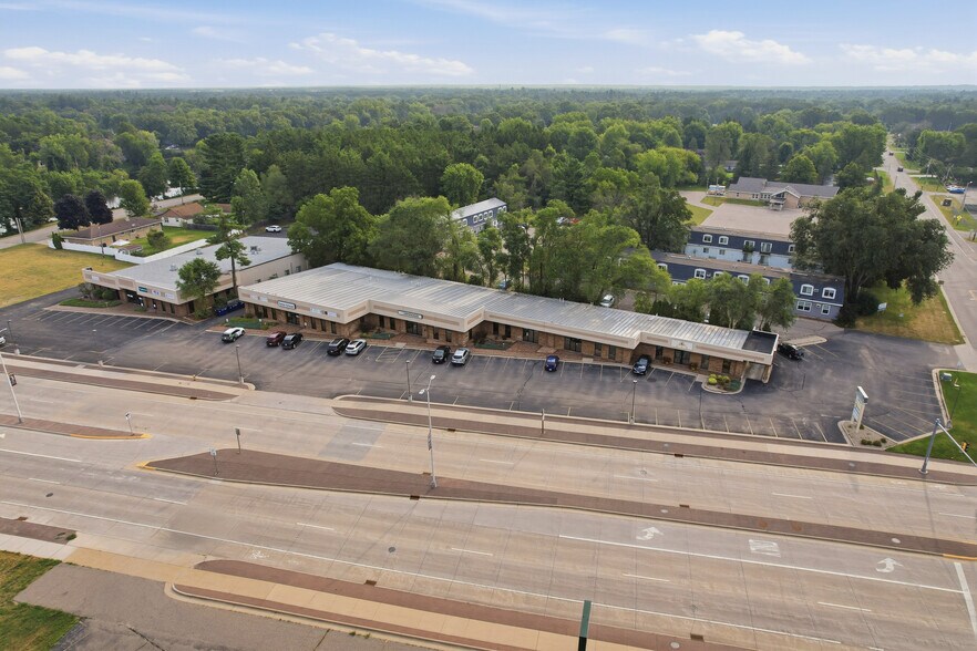 More Photos Of 1840 Post Rd, Plover Storefront Retail Office For Sale