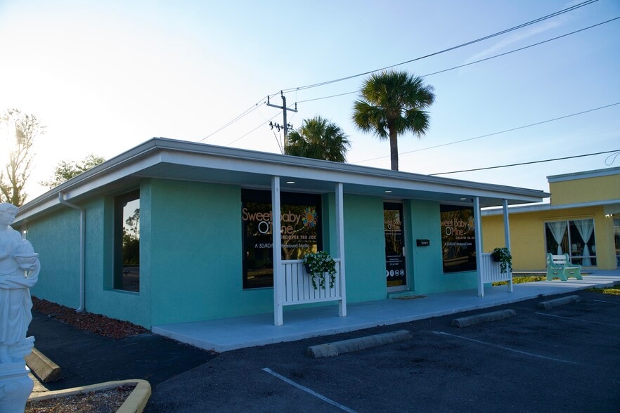 More Photos Of , Fort Myers General Retail For Sale