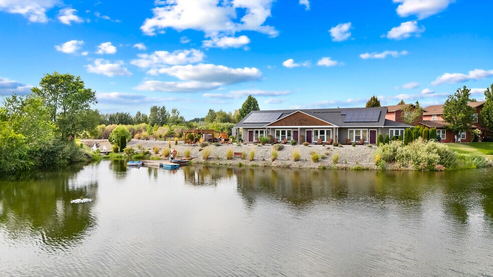 More Photos Of 701 Fountain Blvd, Zillah Hotel For Sale