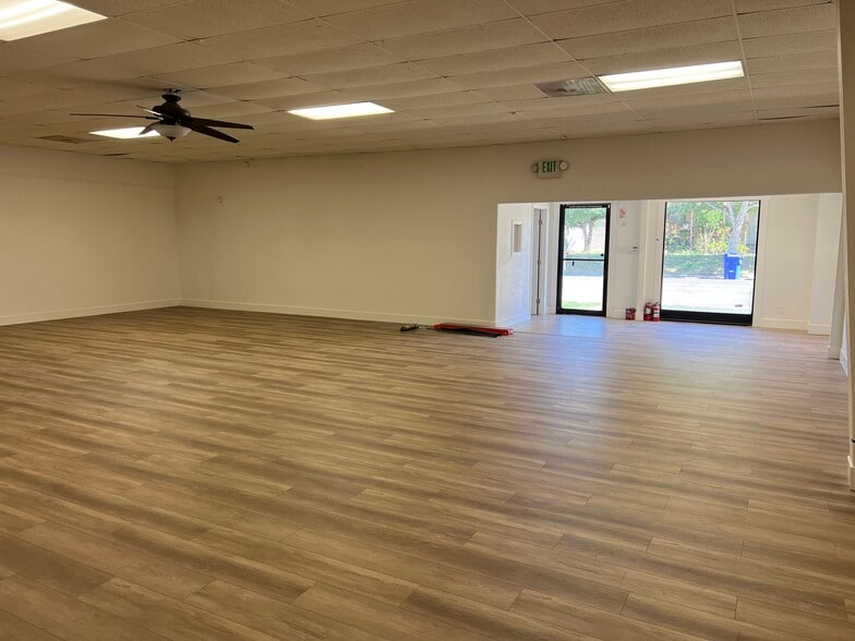 More Photos Of 444 Broadway Ave, Atwater Freestanding For Sale