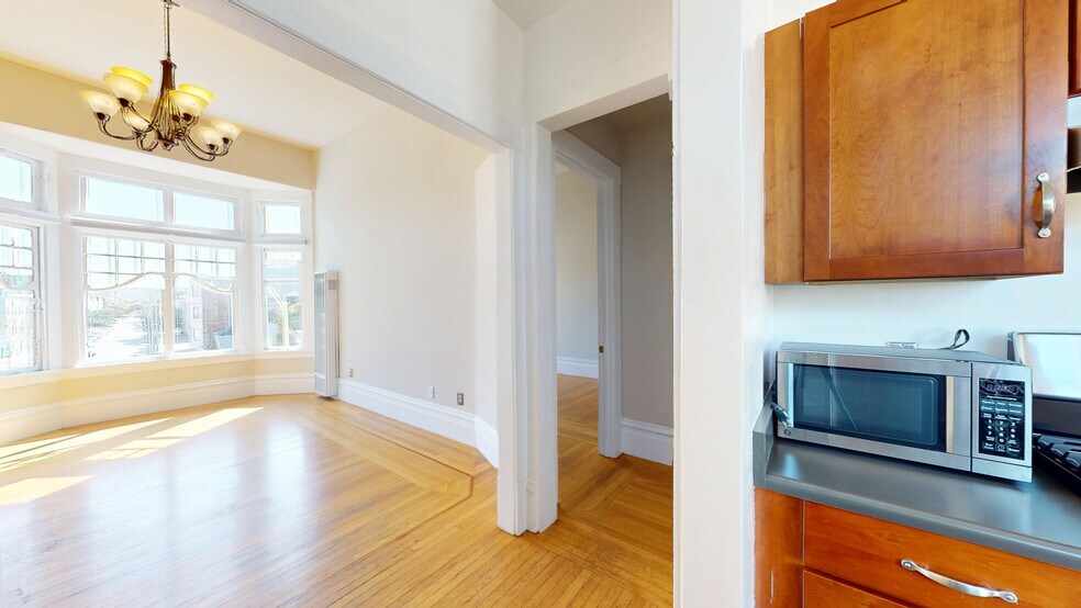 More Photos Of 3318-3320 22nd St, San Francisco Apartments For Sale