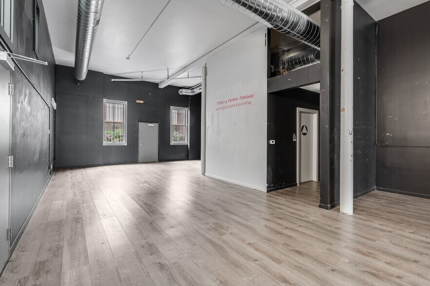 More Photos Of 1018-1020 Valencia St, San Francisco Storefront Retail Residential For Lease
