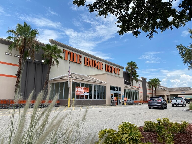 More Photos Of 3730-3846 Sun City Center Blvd, Ruskin Unknown For Lease
