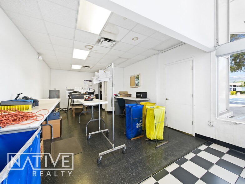 More Photos Of 3470 W Broward Blvd, Fort Lauderdale Freestanding For Sale