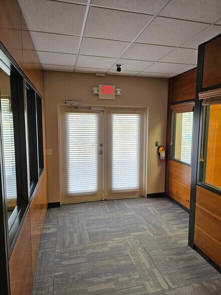 More Photos Of 907 S Woodland Blvd, Deland Office For Sale