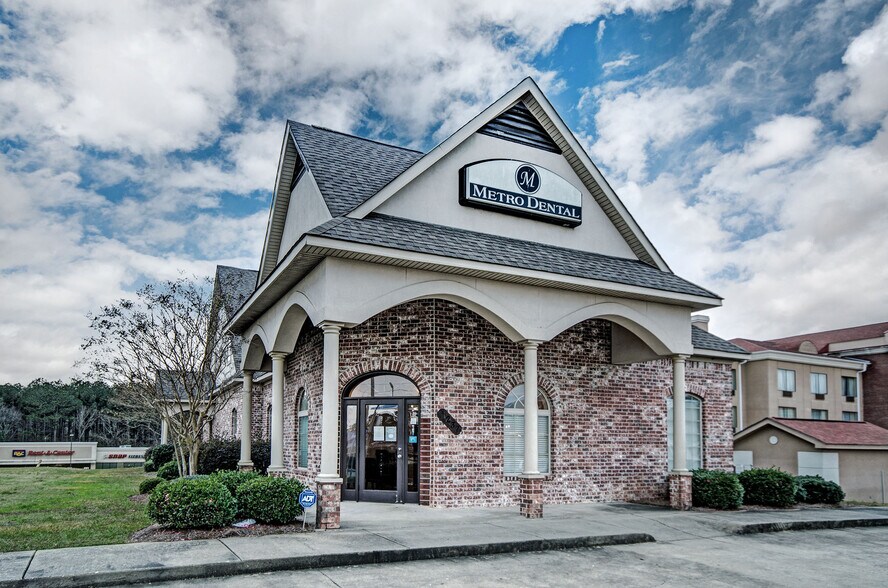 More Photos Of 1237 Highway 35, Forest Medical For Sale