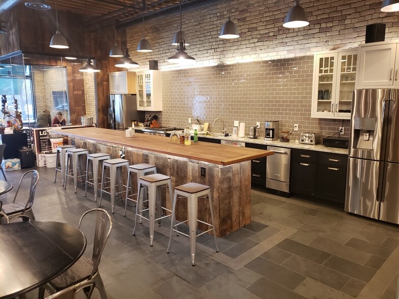 More Photos Of 702-722 N 1st St N, Minneapolis Apartments For Lease