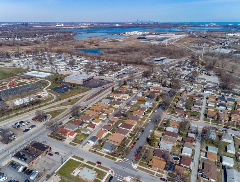 More Photos Of 3704 Sheffield Ave, Hammond Storefront For Sale