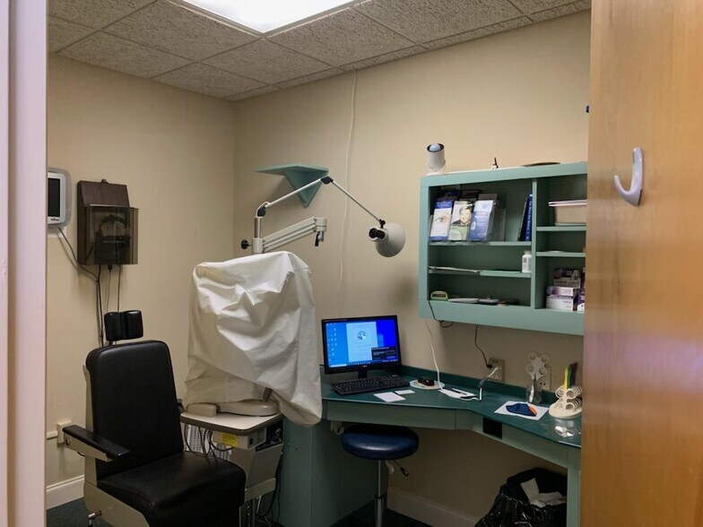More Photos Of 516 Ohio Ave S, Live Oak Medical For Sale