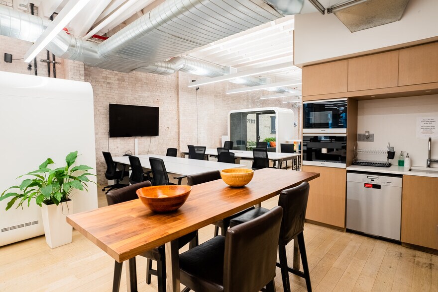 More Photos Of 521 Broadway, New York Loft Creative Space For Lease