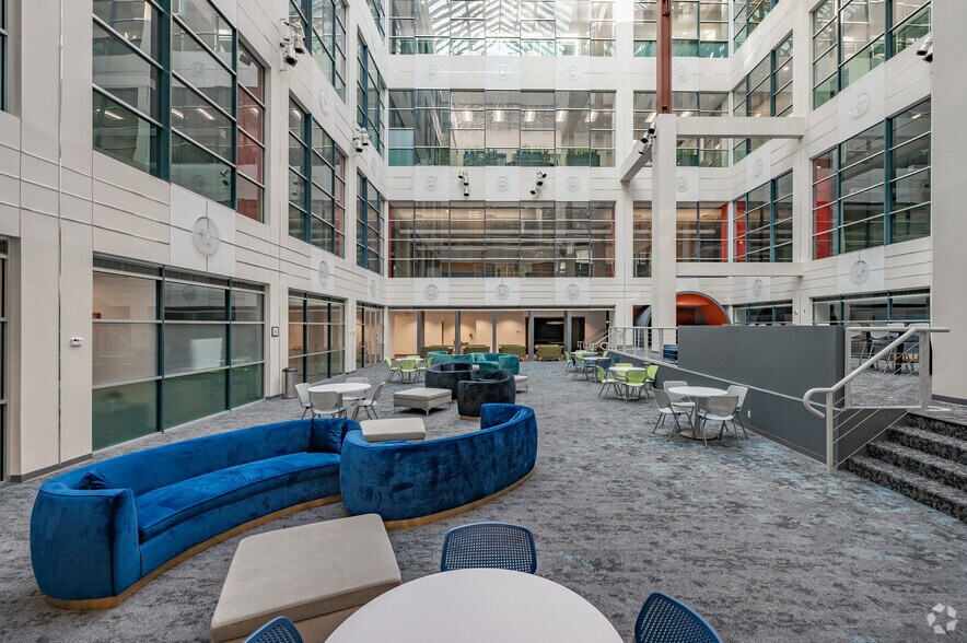 More Photos Of 1500 W 3rd St, Cleveland Office For Lease