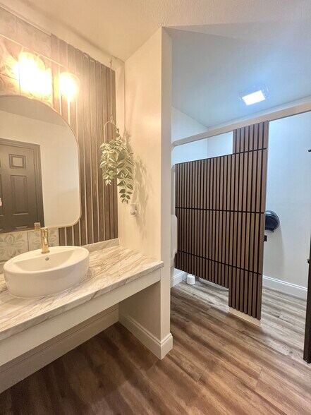 More Photos Of 4496 Southside Blvd, Jacksonville Medical For Lease