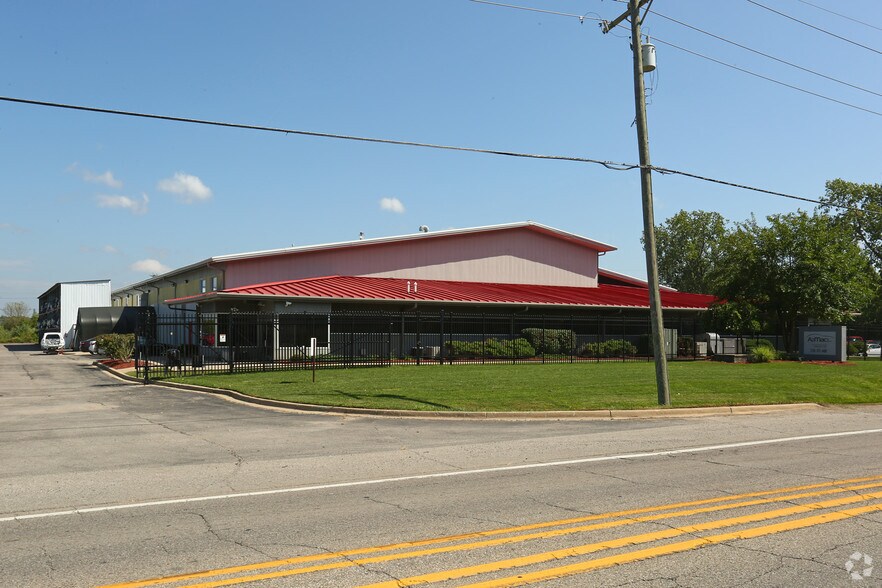 More Photos Of 8393 Rawsonville Rd, Belleville Manufacturing For Sale