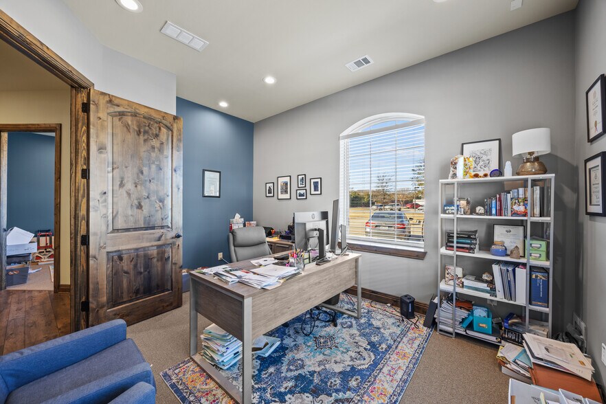 More Photos Of 3600 Eldorado Pky, McKinney Medical For Sale