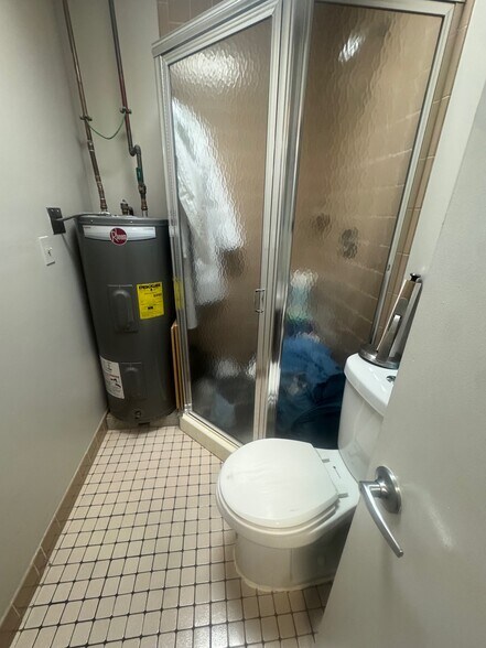 More Photos Of 359 Centre St, Nutley Office For Lease