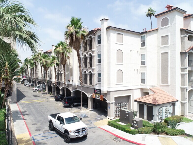 More Photos Of 1400 University Ave, Riverside Apartments For Lease