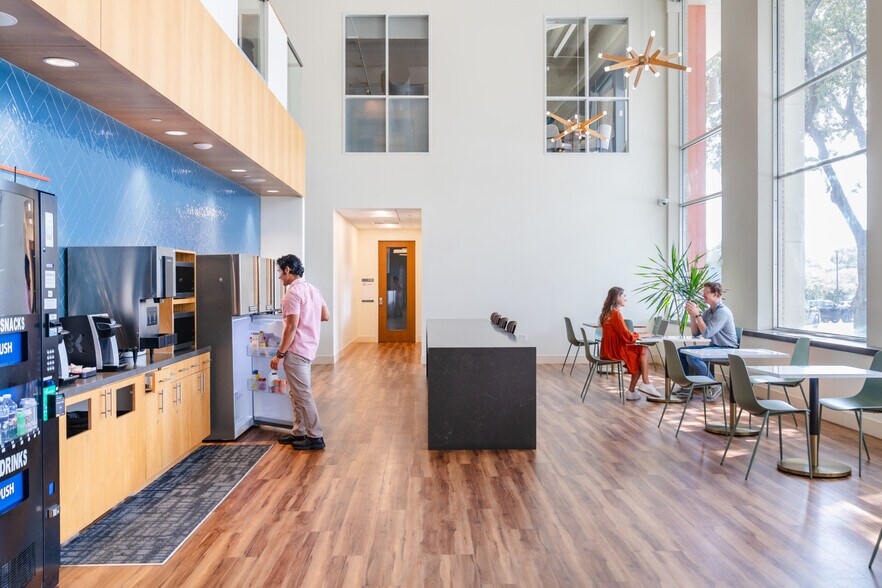 More Photos Of 6301 Gaston Ave, Dallas Coworking Space