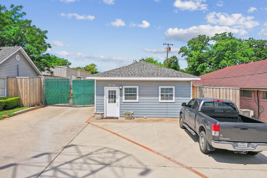More Photos Of 2423 Hinton Dr, Irving Warehouse For Lease
