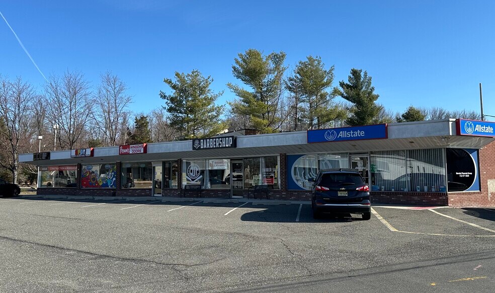 More Photos Of 663-673 State Route 35, Middletown Unknown For Lease