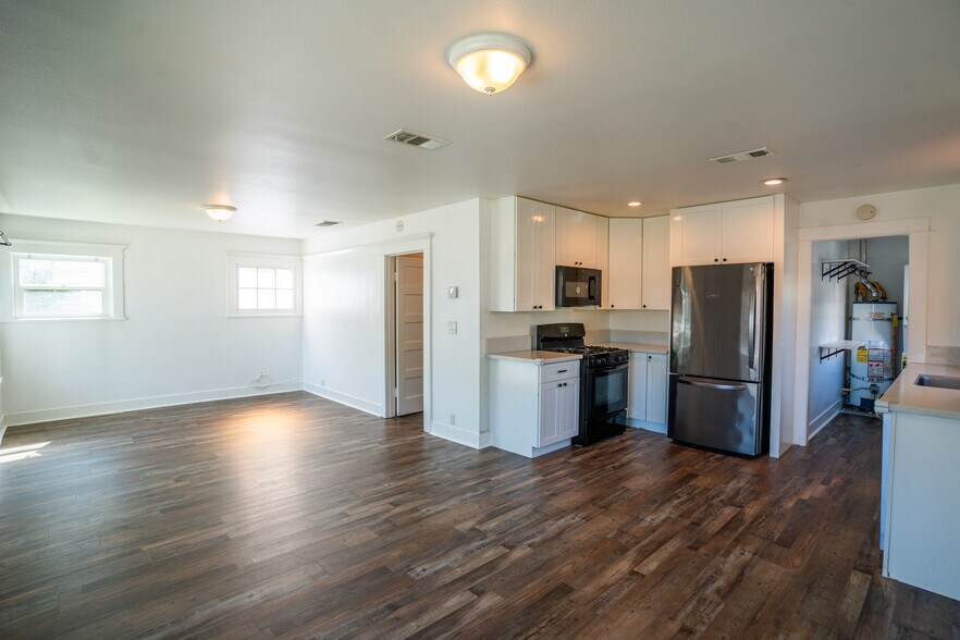 More Photos Of 912 E Commonwealth Ave, Fullerton Apartments For Sale