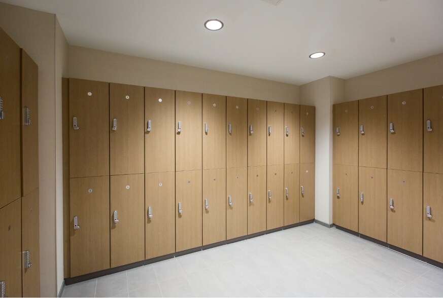 More Photos Of 1175 Peachtree St NE, Atlanta Unknown For Lease