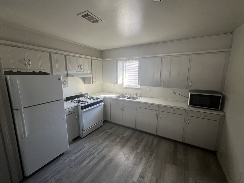 More Photos Of 314 E Ash St, Skiatook Apartments For Sale