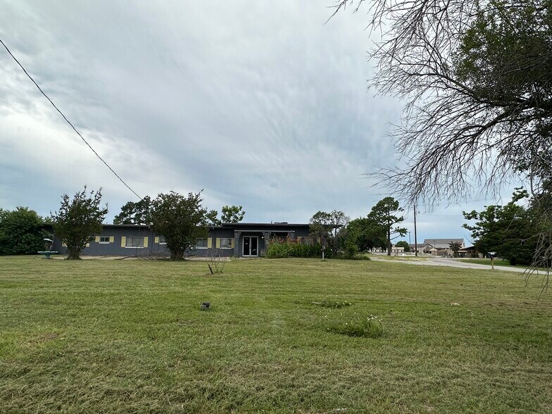 More Photos Of 5020 Sayle St, Greenville Assisted Living For Sale