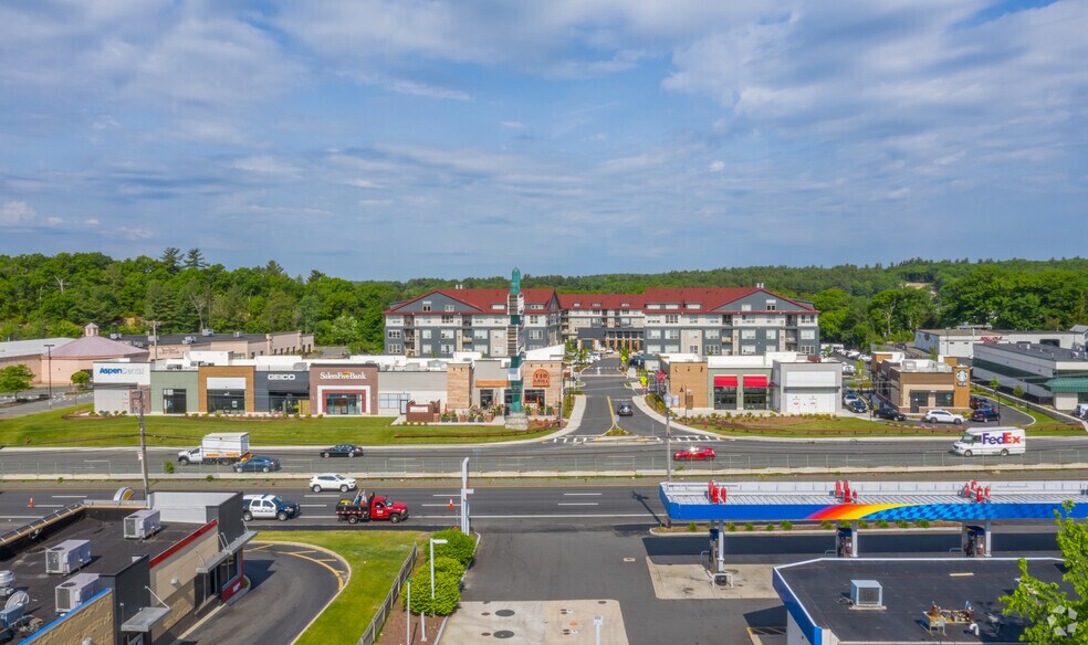 More Photos Of 855 Broadway, Saugus Storefront For Lease