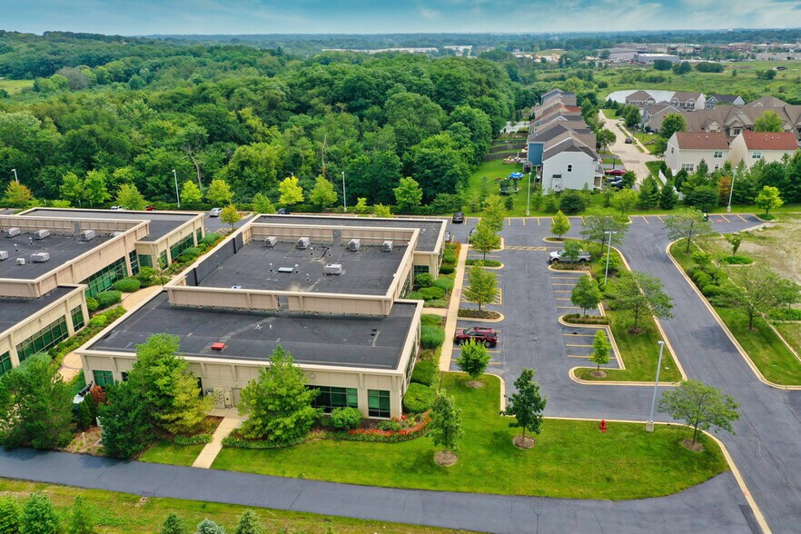 More Photos Of 320 Cardinal Dr, St Charles Medical For Lease