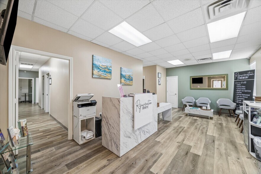 More Photos Of 5119 Fairmont Pky, Pasadena Medical For Lease