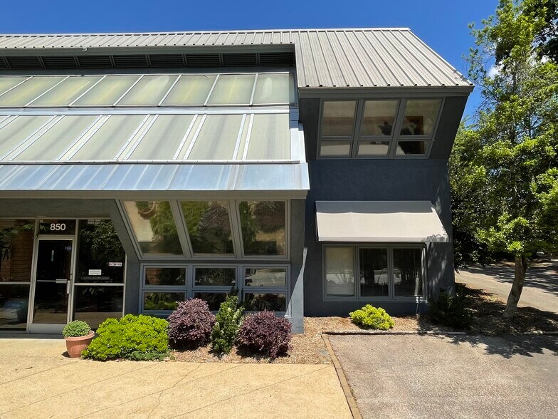 More Photos Of 850 W Morgan St, Raleigh Loft Creative Space For Sale