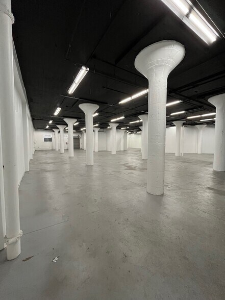 More Photos Of 1922 E 7th Pl, Los Angeles Light Manufacturing For Lease