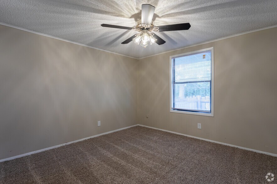 More Photos Of 300 Jones Mill Rd, Statesboro Apartments For Sale