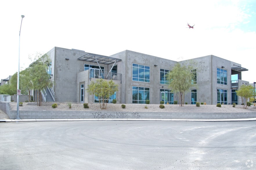More Photos Of 4081 Silvestri Ln, Las Vegas Office For Sale