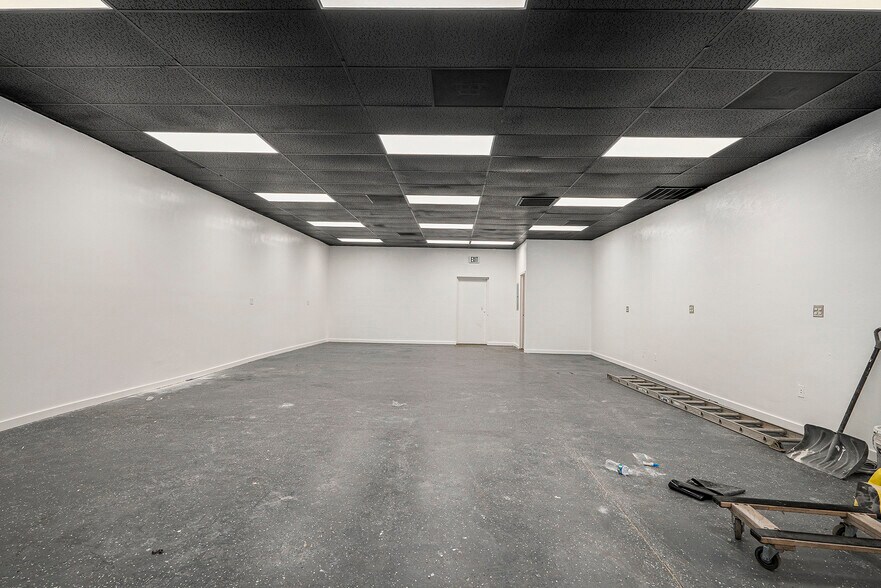 More Photos Of 340 W Hampden Ave, Englewood Freestanding For Lease