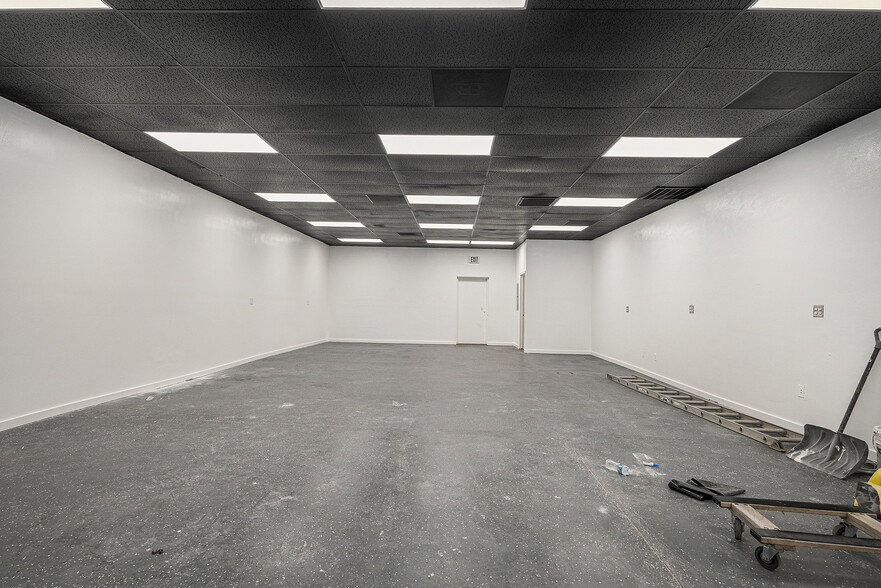 More Photos Of 340 W Hampden Ave, Englewood Freestanding For Sale