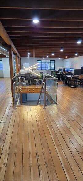 More Photos Of 5055 Exposition Blvd, Los Angeles Loft Creative Space For Lease
